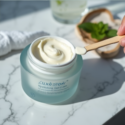 LuxeSnow Hydrating Gel-Cream